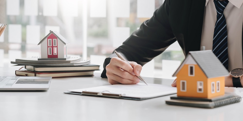 Comment trouver une agence immobilière spécialisée dans les logements pour seniors ?